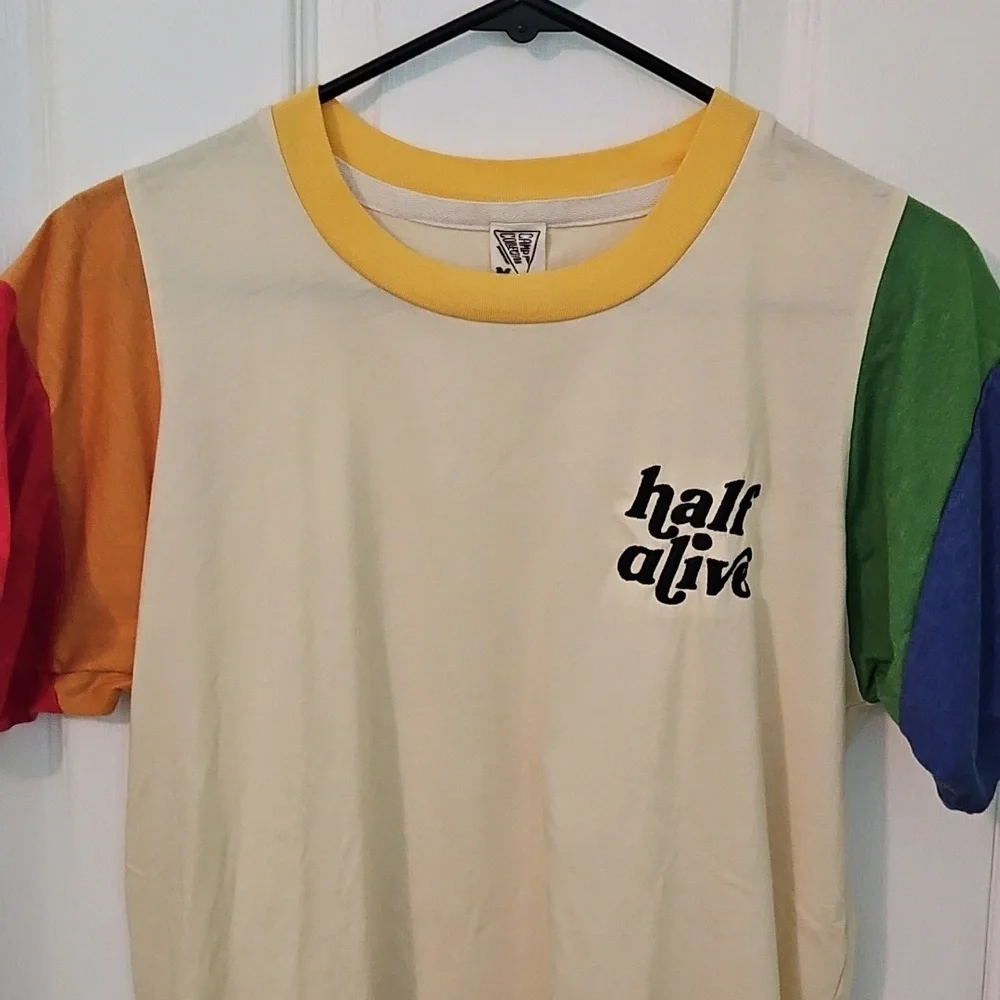 Camp Collection Half Alive Rainbow Sleeve Retro Tee Medium - Picture 3 of 7